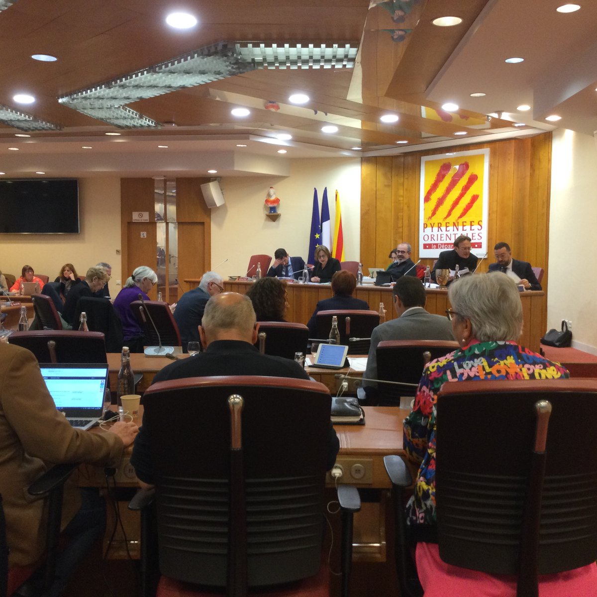 PCF_CD66's tweet photo. 🔴 En direct de la session publique du Conseil Départemental.  
Les interventions des Elu-e-s communistes ⬇️ https://t.co/xqiuuUageh