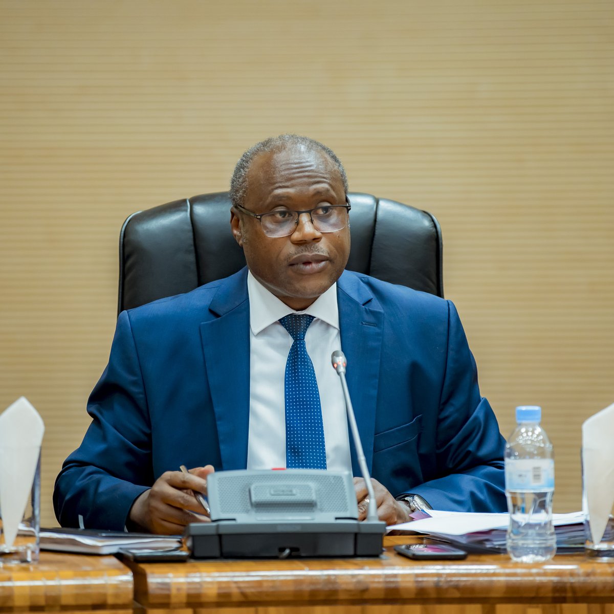 RwandaFinance's tweet photo. Presenting the FY2023/24 revised budget proposal, Minister @undagijimana informed Parliament that revenue and spending are expected to increase by Frw 85.6 billion. This brings the total from the initially announced Frw 5,030.0 billion in June 2023 to Frw 5,115.6 billion. https://t.co/iZQX83NRz5