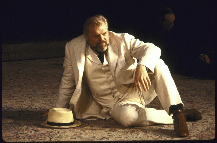 SuitNloaf's tweet photo. Brian Dennehy https://t.co/B3OOqBOu7f