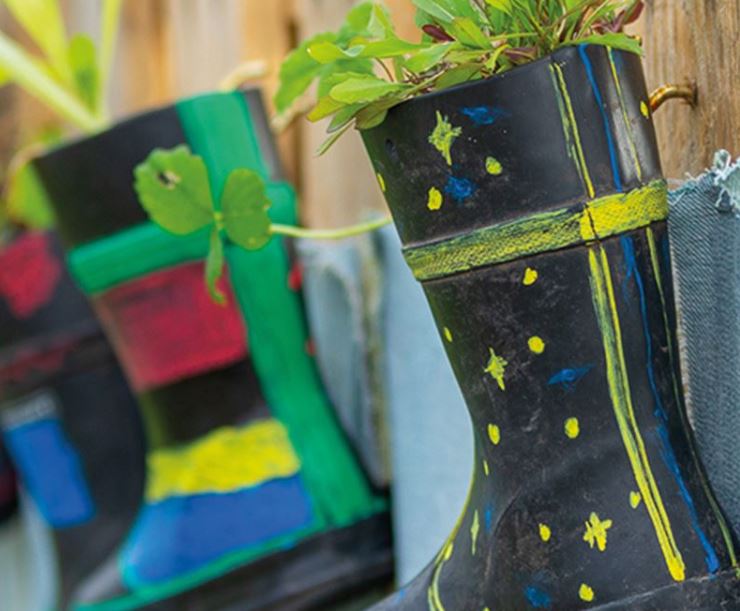 Design a miniature garden linking sustainability &amp; nature’s engineers for <a href="/KSBScotland/">Keep Scotland Beautiful</a> Pocket Garden Design Competition. Pupils aged 3-18 to design a mini garden with food for people, good for wildlife &amp; reuses something.
Closes Fri 23 Feb keepscotlandbeautiful.org/news/2024/jan/…