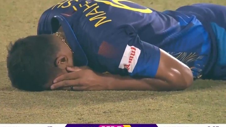 Thanoss_2's tweet photo. Imran khan ka nam kiu ni ara wo knsy halky sa jeet ra 😭 https://t.co/OnzDCk1GKZ