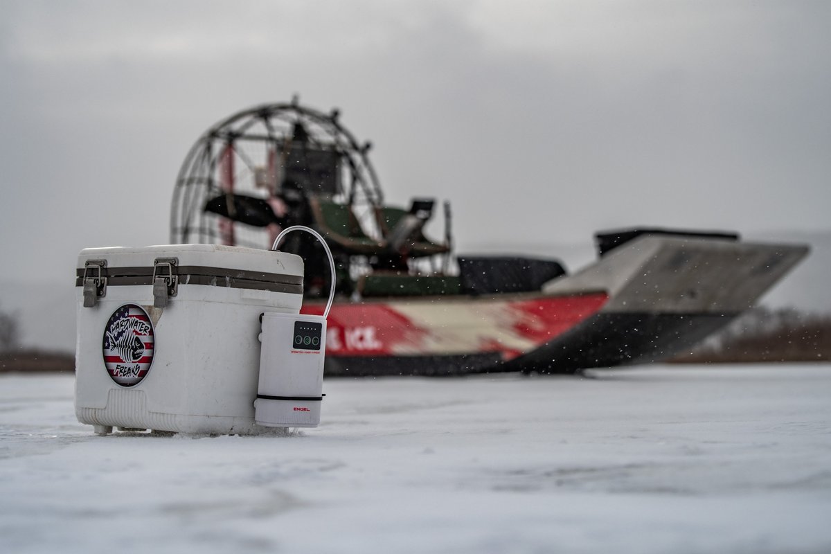 EngelCoolers's tweet photo. Awesome photo by @hardwaterfreaks featuring our Engel 7.5 quart Live Bait Cooler fitted with the award-winning rechargeable Pro Pump aerator - rugged enough for even these conditions: https://t.co/Cs2ZdyDPae
.
#engelcoolers #livebaitcooler #propump #aerator https://t.co/nYIvgHs2kU