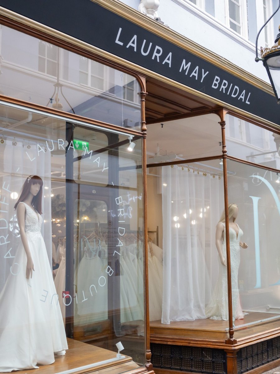 🗓️ Save the Date: 16th-18th February! 🌟 

Join the team at @lauramaybridal for an exclusive trunk show featuring stunning new styles from All Who Wander 👰

Don't miss the chance to find your dream dress! 💖 

Visit them at 34 Royal Arcade.

#morganquarter #weddingseason