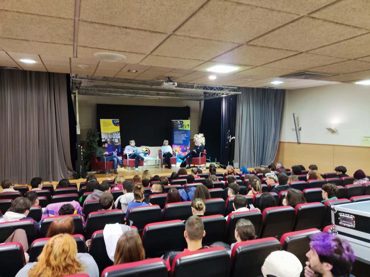 Valnalon's tweet photo. Hoy hemos estado presentes en las VII jornadas de #empleo del CIFP CISLAN Asturias moderando las dos mesas redondas que tuvieron lugar 👏

Una gran oportunidad para poner en contacto al #alumnado con empresas del sector y de poder hacer #networking 😃
@Metropoligijon https://t.co/XzEogilZ60