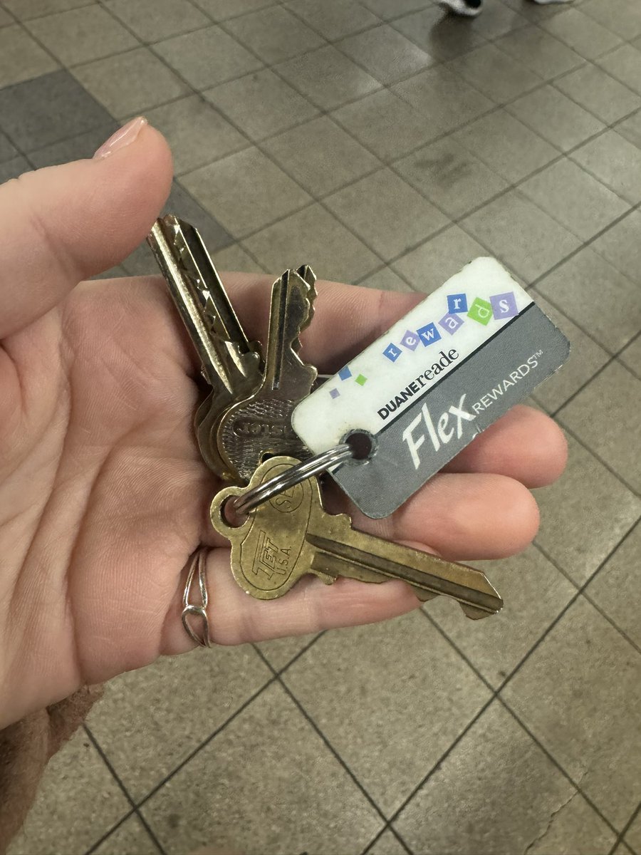 Sarah Mackey tweet media