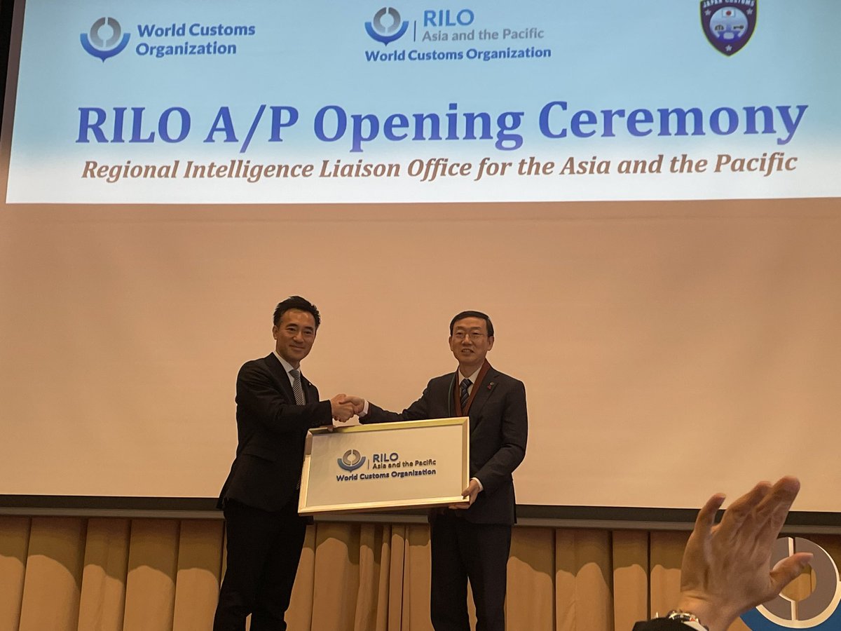 ivonnehiguero's tweet photo. Congrats Japan for the new #RILO! An honour to address&meet with customs admin from Asia&Pacific. Combatting #wildlifecrime firmly on the agenda & always awed by the commitment to disrupt criminal networks. Looking forward to more great things with new @WCO_OMD SG Ian Saunders! https://t.co/3GhZ0lQKLS