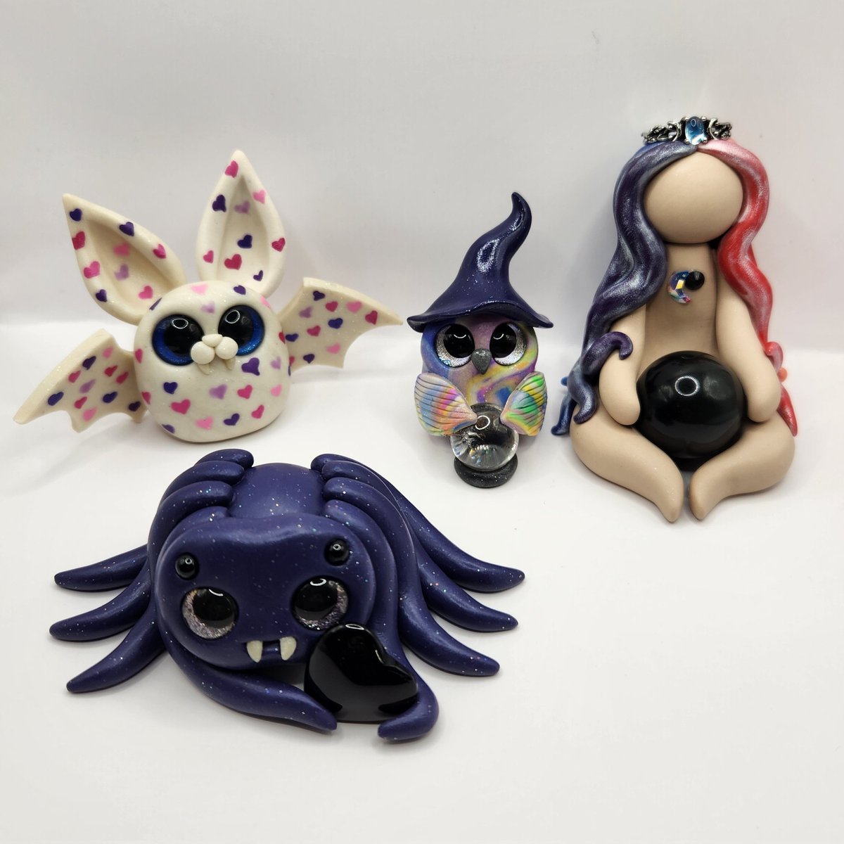 I'm currently doing a giveaway on my Facebook Group- MoonCloverCreations Fan Group- come be a part of my little community & enter to win these adorable cuties I made, just in time for Valentines Day! 

#Giveaway #handmade #artist #clayart #ooak #unique #itsfree #Clay
