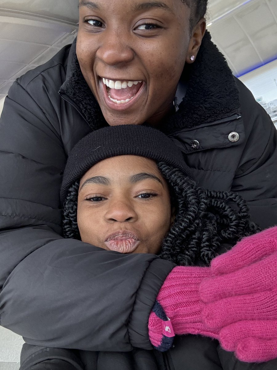 Afronitaaa's tweet photo. Selfie Greetings from Manchester,UK🇬🇧✈️ https://t.co/eyn5aMvkH1