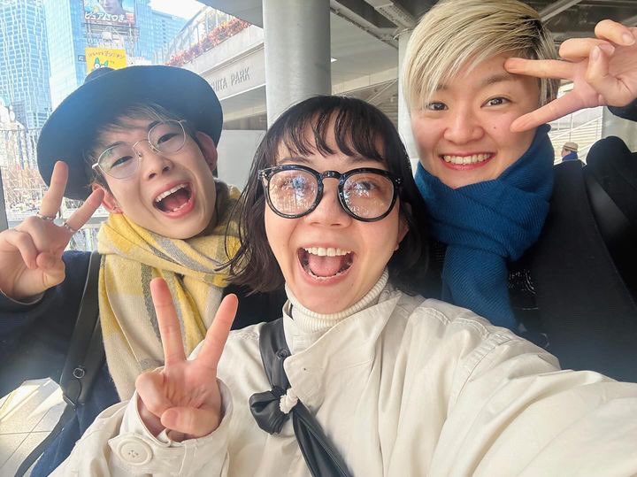 takehiko39's tweet photo. なかなかX更新できないので久しぶりに。笑

稽古OFFで超お久しぶりのえりさんと千と千尋で一緒のよしのちゃんとランチ☀️✨️

そこから何するか決めてなくて時間無駄にするの嫌だったのでとりあえず電車へ🚃💭

いつの間にやら熱海に来てしまったので
弾丸熱海温泉旅行♨️✨️

今日も最高の1日だった🫶 https://t.co/sUXo33FqWe