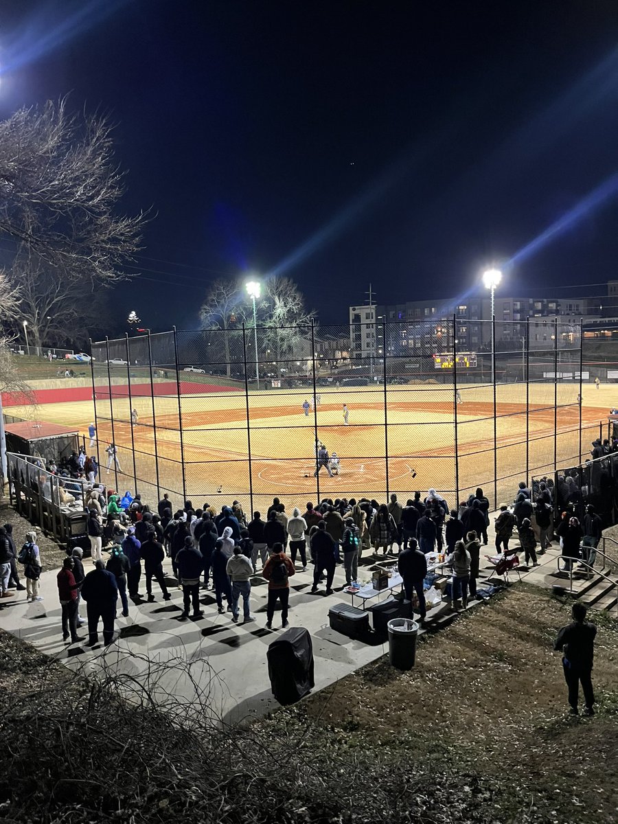 JacksonQue4's tweet photo. Baseball in @APSAthletics70 is changing! As the coordinator of baseball I have surrounded myself with Game Changers!! Scenes from last night’s @mjagsbaseball vs @BaseballRedan SCRIMMAGE game! Thank you @MBPTakeover @Got_Des @LEADAtlanta #Innovators @apsupdate https://t.co/oSK3NAucmu