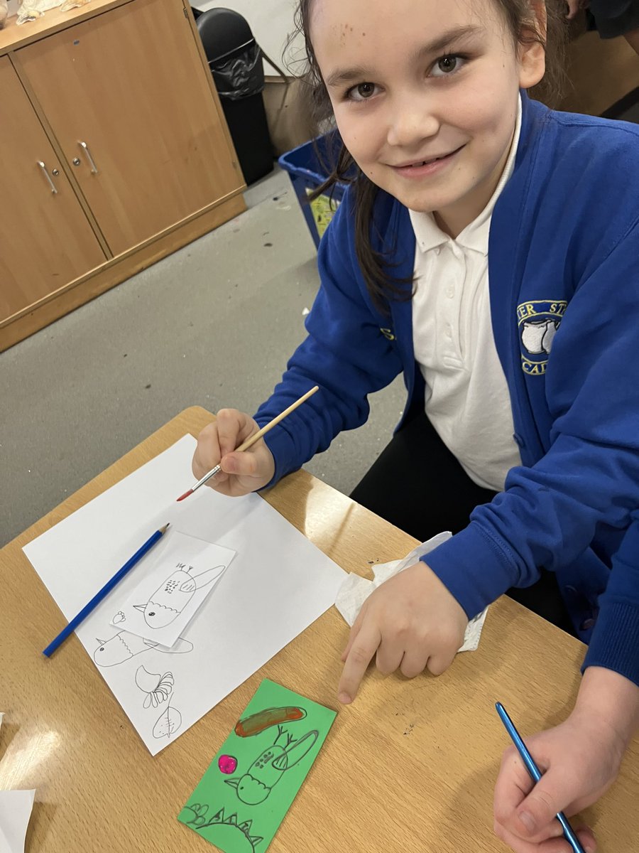 More of Year 3 enjoying their art session <a href="/PassmoresAc/">Passmores Academy</a>  🎨🖼️🎨