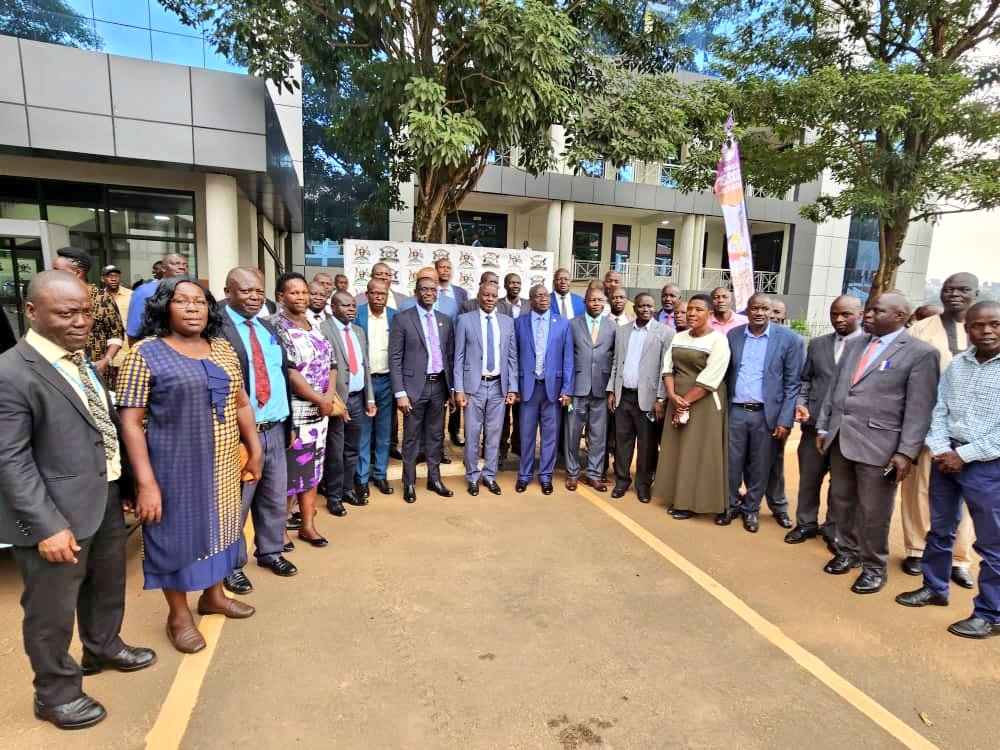 *UNEB engages Local Govt officials on Competency Based Assessment under the New Lower Secondary School Curriculum* 

UNEB has successfully  engaged about 200 DEOs, MEOs,CEOs & CAOs on the assessment  under the New Lower Secondary  School Curriculum (NLSC). 

The meeting held at…