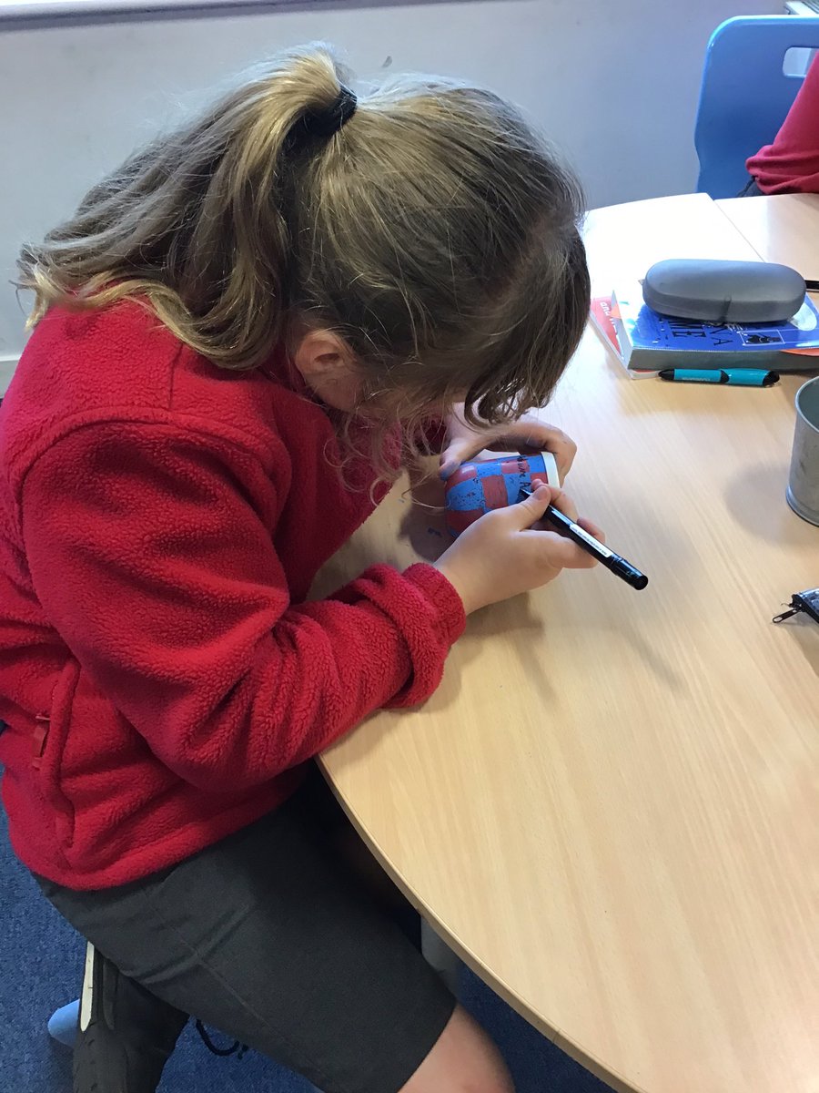 5YorkeMead's tweet photo. We have had a lovely time this afternoon creating thoughtful gifts for our reading partners. We hope they enjoy receiving them as much as we enjoyed making them π¨π #feelgoodweek https://t.co/HvXqIjeEaN