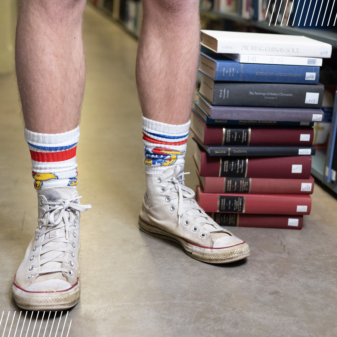 kulibraries's tweet photo. KU Libraries Student Ambassador Weston Curnow was recently selected to the @NatlHumanities Leadership Council, another way he's being part of ‘something bigger.’  

🗞️ https://t.co/gixUaK7J3x