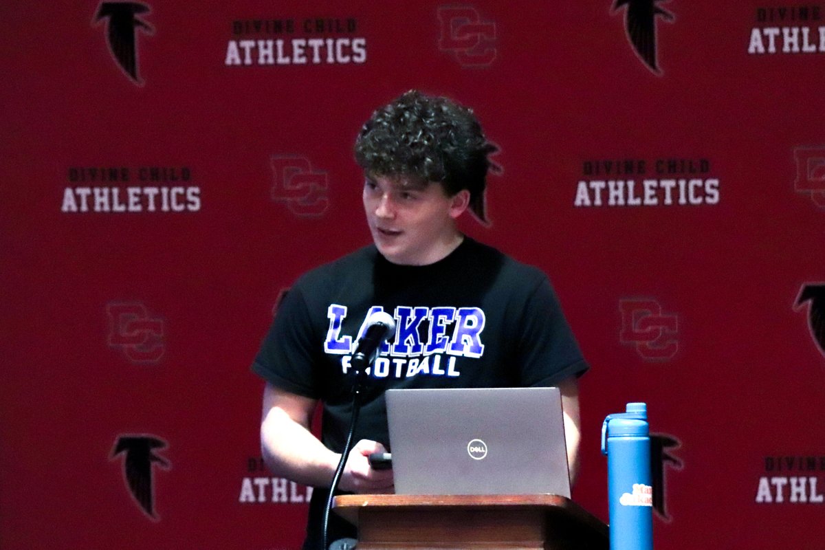 DivineChildAthl's tweet photo. Congrats to Dane Sichterman (football, Siena Hts), Devin McMorris (basketball, U-M Dearborn), Everett Shumaker (football, Concordia) and Liam Young (football, Grand Valley) on signing their letters-of-intent  Wednesday. @DivineChildSch @DCHOOPS15 @DCHS_Football14 @DivineVarsity https://t.co/Zi0Gix1BcB