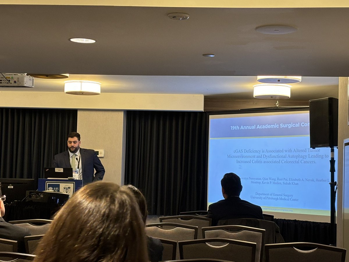 Feeling incredibly proud today as my incredible postdoc presented on our work on the role of cGAS in CAC 🥹. Only at @PittSurgery can you become an independent researcher while still a resident! A big thanks to @BilliarLab & @Kpmollen for all the support. #ASC2024