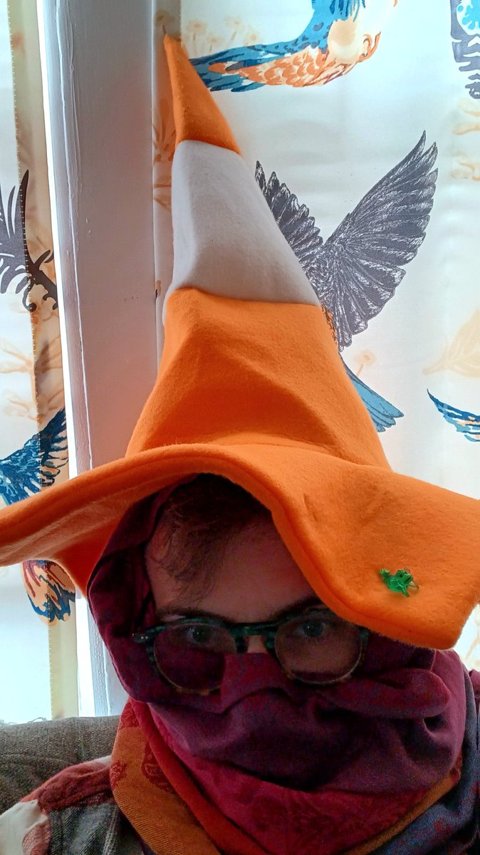goosepoop207's tweet photo. The Traffic Wizard says be good to yourself today, or be cursed with long waits in traffic
#ThatHat #ThatHatThursdays #ttrpg #Wizards #monkey #Mindfulness #sillyhats https://t.co/8MT4a7Gkog