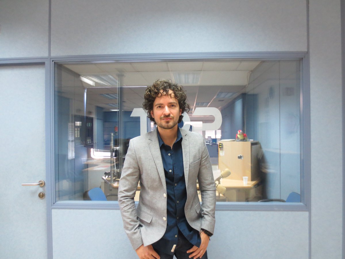 TopRadioES's tweet photo. RECUERDO MUSICAL | TOMMY TORRES

En 2013 @Tommy_Torres vino a Top Radio para presentarnos sus '12 Historias'. Su música nos dejó huella y, desde entonces hasta ahora, seguimos acompañándole en su carrera. 

¿Cuál es tu canción favorita del puertorriqueño? https://t.co/1Wqj72CB46
