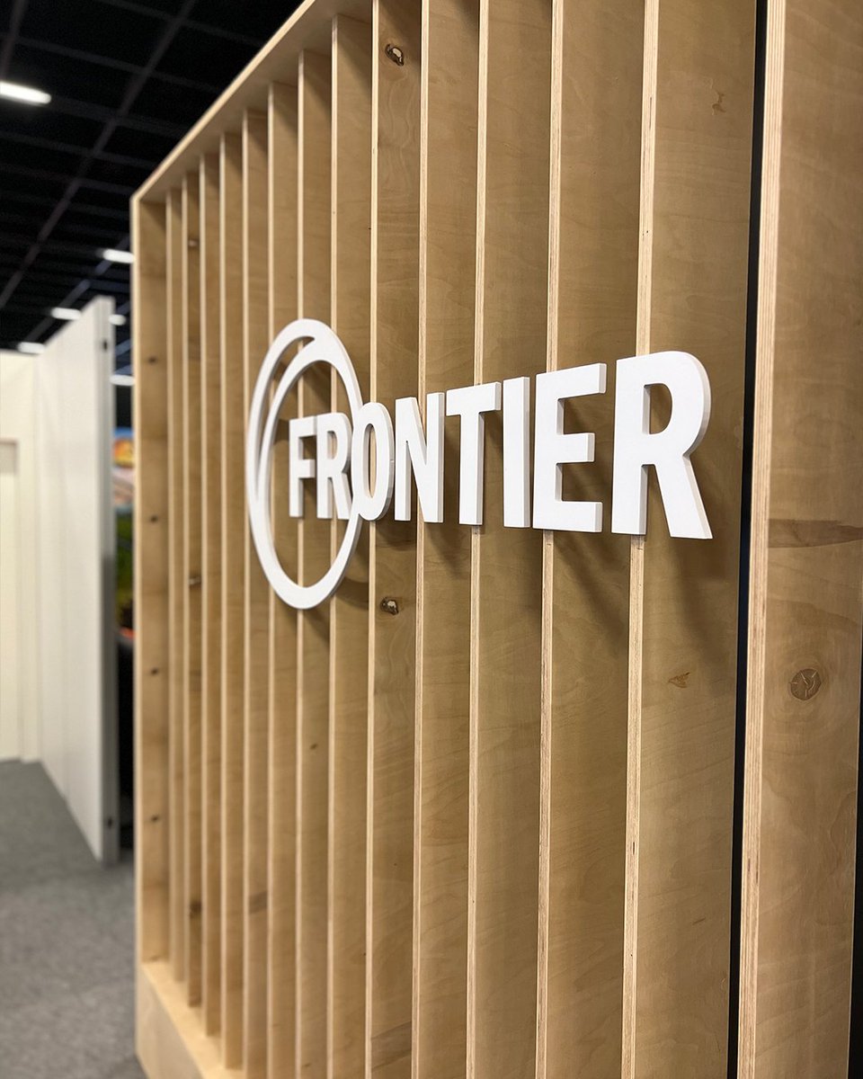 SWV_Agentur's tweet photo. #ThrowbackThursday For our #MediaLounge customer @frontierdev we created a unique B2B area at the @gamescom 23 where they could present their games to selected customers.๐คฉ
We looking forward to the next time. ๐ฅ
More infos: https://t.co/wwXlYDSmpO
#MakeItSimple #SWVAgency https://t.co/OoZZeXfxnv