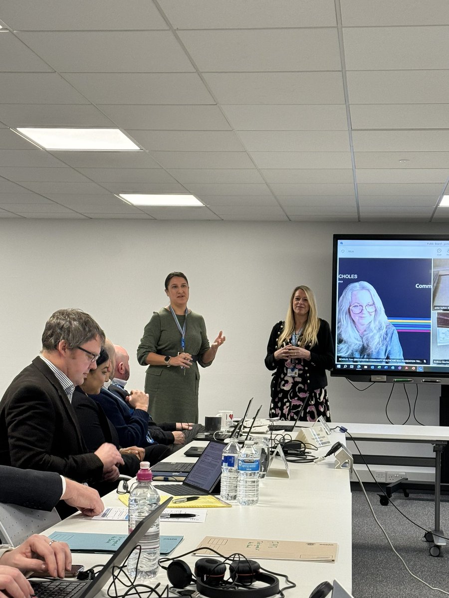 During #NationalApprenticeshipWeek we were joined at our board meeting by Kathryn and Sarah from our workforce team and Siobhan and Kate two of our 100+ amazing apprentices @WeAreBCHFT - such inspiring stories describing the route into their NHS careers. 🙏