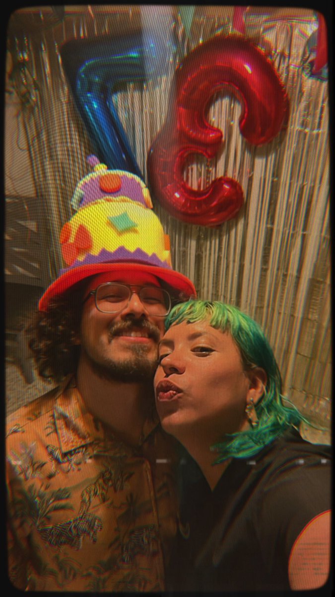 NanganSquare's tweet photo. Que bonito es lo bonito , te amo, feliz vuelta al sol hermoso @Leriil https://t.co/sq2sZl9PGI