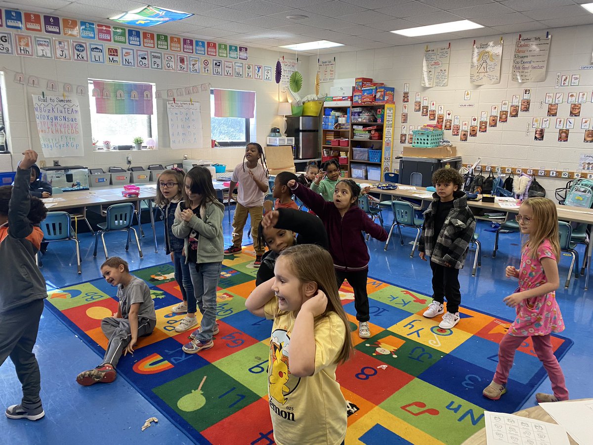 Elizabeth Fowlkes tweet media