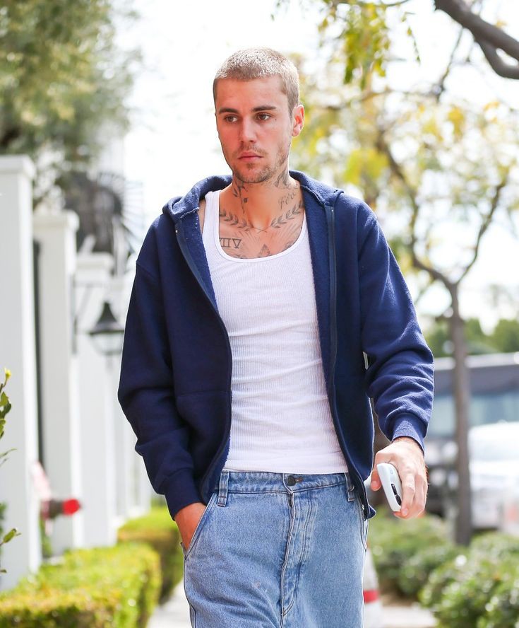 EMPIREST0FMIND's tweet image. ᅟᅟ
ᅟ 
Que Filippo teve sua privacidade e infância arruinadas após se tornar um astro mirim em 2009, nós já sabemos. Mas hoje nosso queridíssimo Weisz estava à flor da pele em relação aos paparazzi, e até mesmo chegou fazer ameaças para um deles. 
(Tradução abaixo)
ᅟᅟ
ᅟ