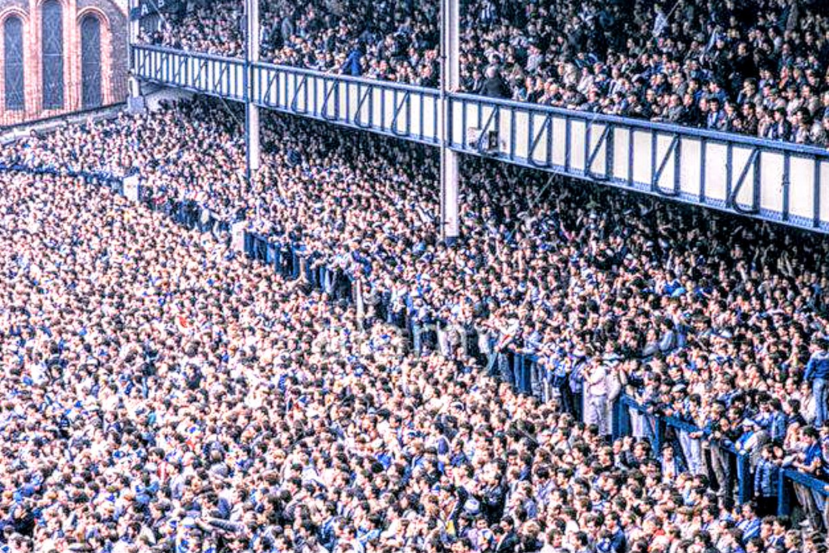robertmdaws's tweet image. Whoah !! .... Goodison Park 1980's
@Everton  #EFC