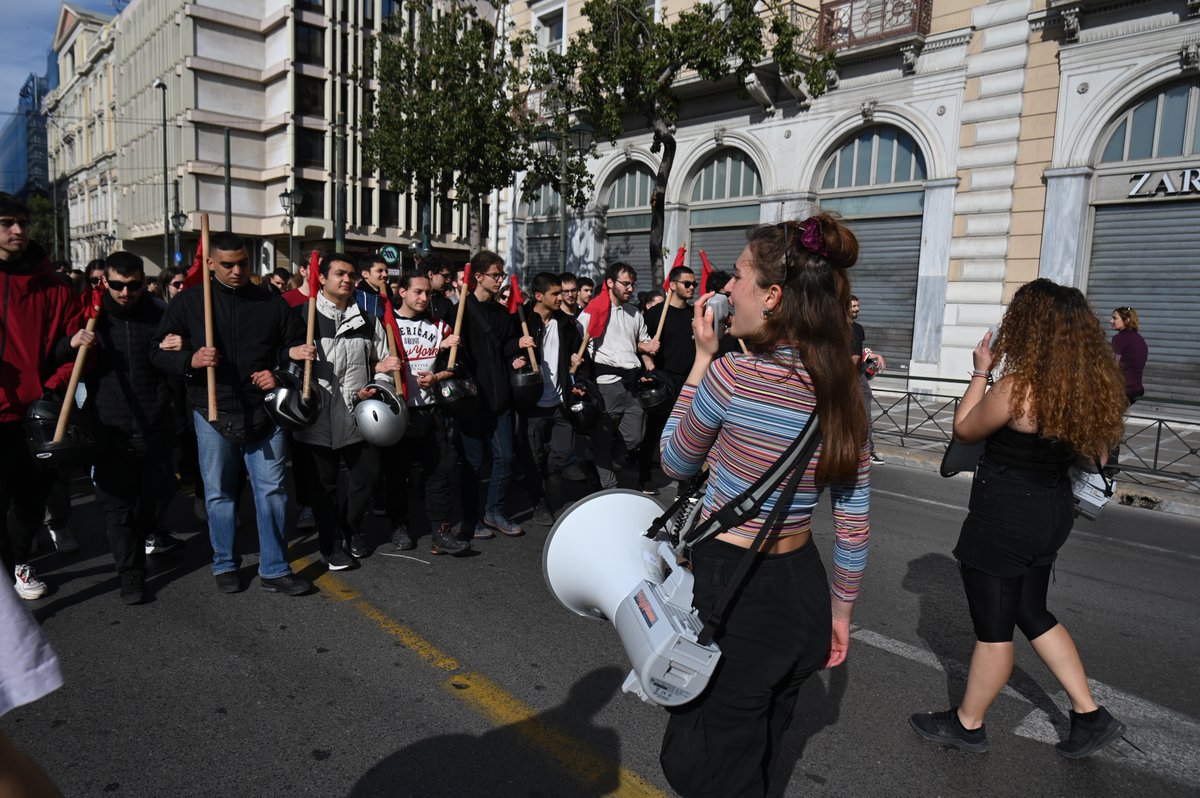 Thousands of students demonstrate against the government's plans for private universities in front of the Greek Parliament, in #Athens, on February 8, 2024.