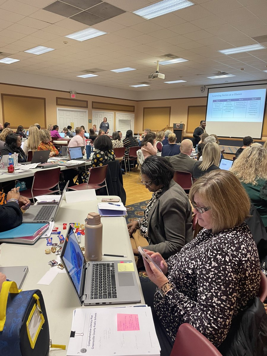 Thrilled to be with these amazing educator leaders of Region 8 for the first session of the Virginia Literacy Network Series as we gear up for full implementation of the Virginia Literacy Act in 24-25! <a href="/JNOG23/">Jill Nogueras</a> <a href="/VA_Supt/">Emily Anne Gullickson, M.Ed. J.D.</a> #EverybodyReadsVA
#ElevateEducatorsVA