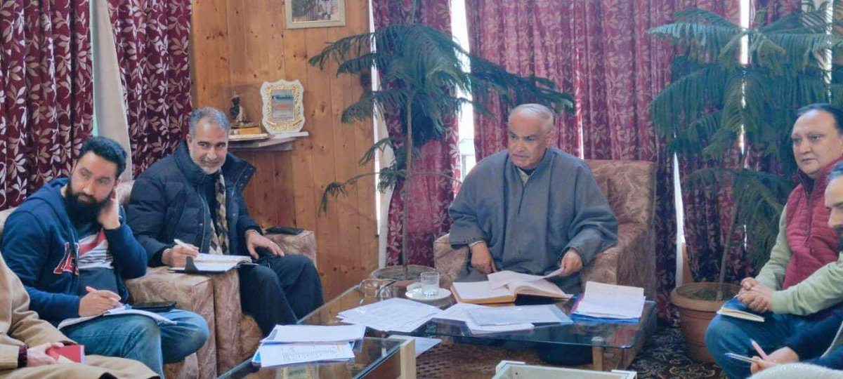 AshokKoul59's tweet photo. Review meeting with Incharges of  different Abhiyaan going on  in UT of J&amp;K at S1, Srinagar. https://t.co/O7XEALQ83U
