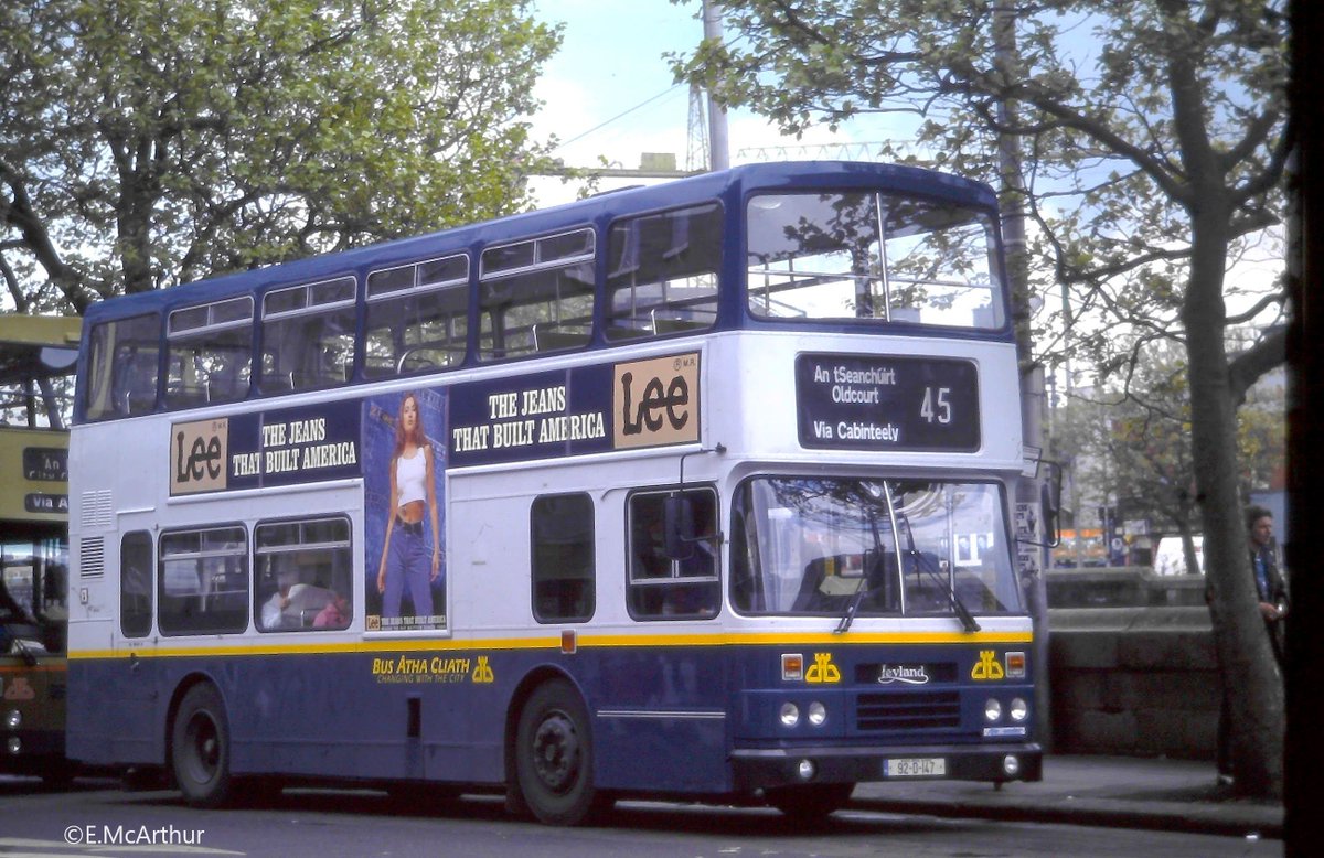 Donnybrook's RH147 in the 'Dublin' livery is pictured on Eden Quay on a 45 to Oldcourt, Bray. 19/05/1995. #dublinbus #rh147 #dublin1995