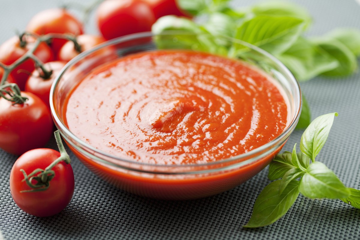 T_Divinae's tweet photo. 🍅Scopri la nostra passata, realizzata con processi tradizionali e pomodori accuratamente selezionati!

🥰Scegli la qualità e la salute con Terre Divinae.
#cibo #Puglia #territorio #cucina #foodlover #MadeinItaly #mangiaresano #enogastronomia #sapori 

🔗https://t.co/QIwZl0YnD2 https://t.co/HoC7cGqfc1