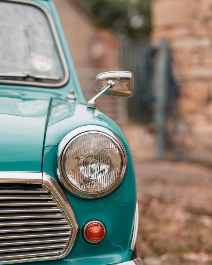 MINI_Turkiye's tweet photo. Gününü renklendirecek bir sebep arıyorsan, Klasik Mini’nin detaylarına yakından bakmaya ne dersin?💚

IG: @ukminis

#MINI #KlasikMini https://t.co/lhwwA3fEC2