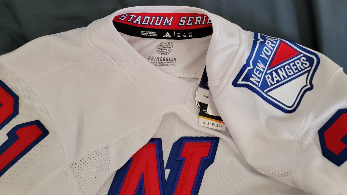 The_Mots's tweet photo. @NYRangers Just received my stadium series jersey from #MSGShop preorder. How does an "authentic" player jersey made by @adidas not come with the #StadiumSeries badge on the shoulder, but the @Fanatics branded replicas and even the youth ones do? Extremely disappointed! https://t.co/UXcjTyoEc2