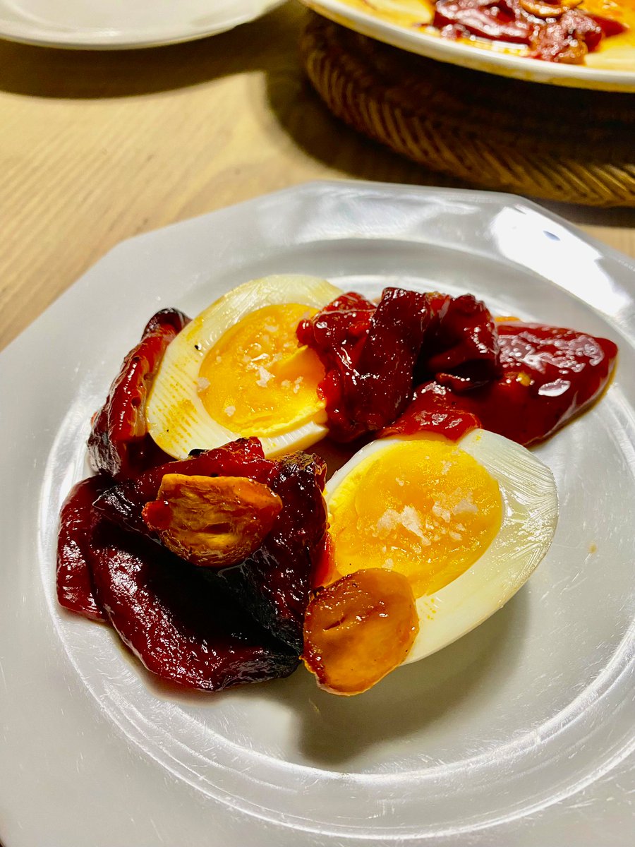 robinfood's tweet photo. 👉🏼 calentón de 10 mn. a 160º. A la Eli la flipan con huevo cocido, ¡qué maja es! #Jocca #JoccaInnovaciónSaludable #RobinFood #PAE #CuídateConJocca #CocinaSana #Cocina #DaviddeJorge #FreidoraDeAire @JOCCA_es https://t.co/VMreIpXGmm