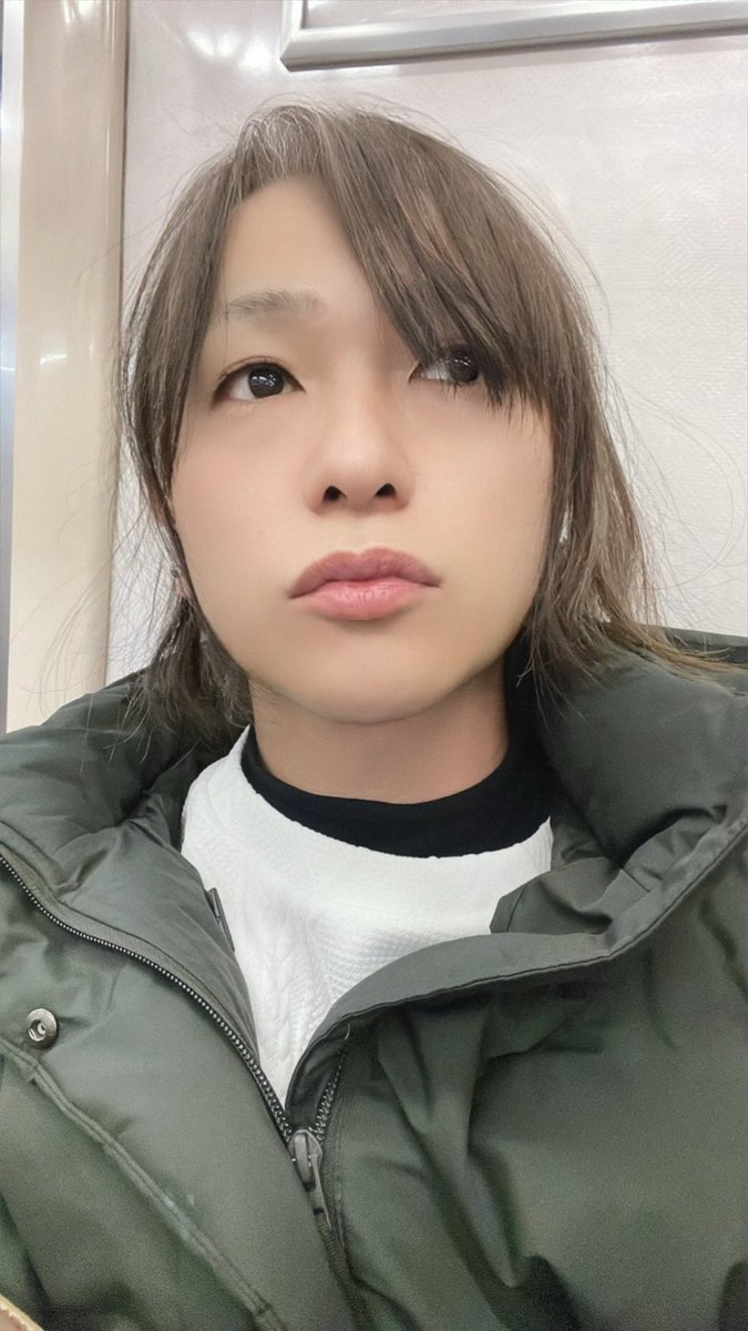 sakulove1212's tweet photo. ラーメン屋来たら改装中で途方に暮れている
お酒も少し入ってるから
歩ける範囲だとコンビニしかないか💦 https://t.co/IbSeu8FQQb