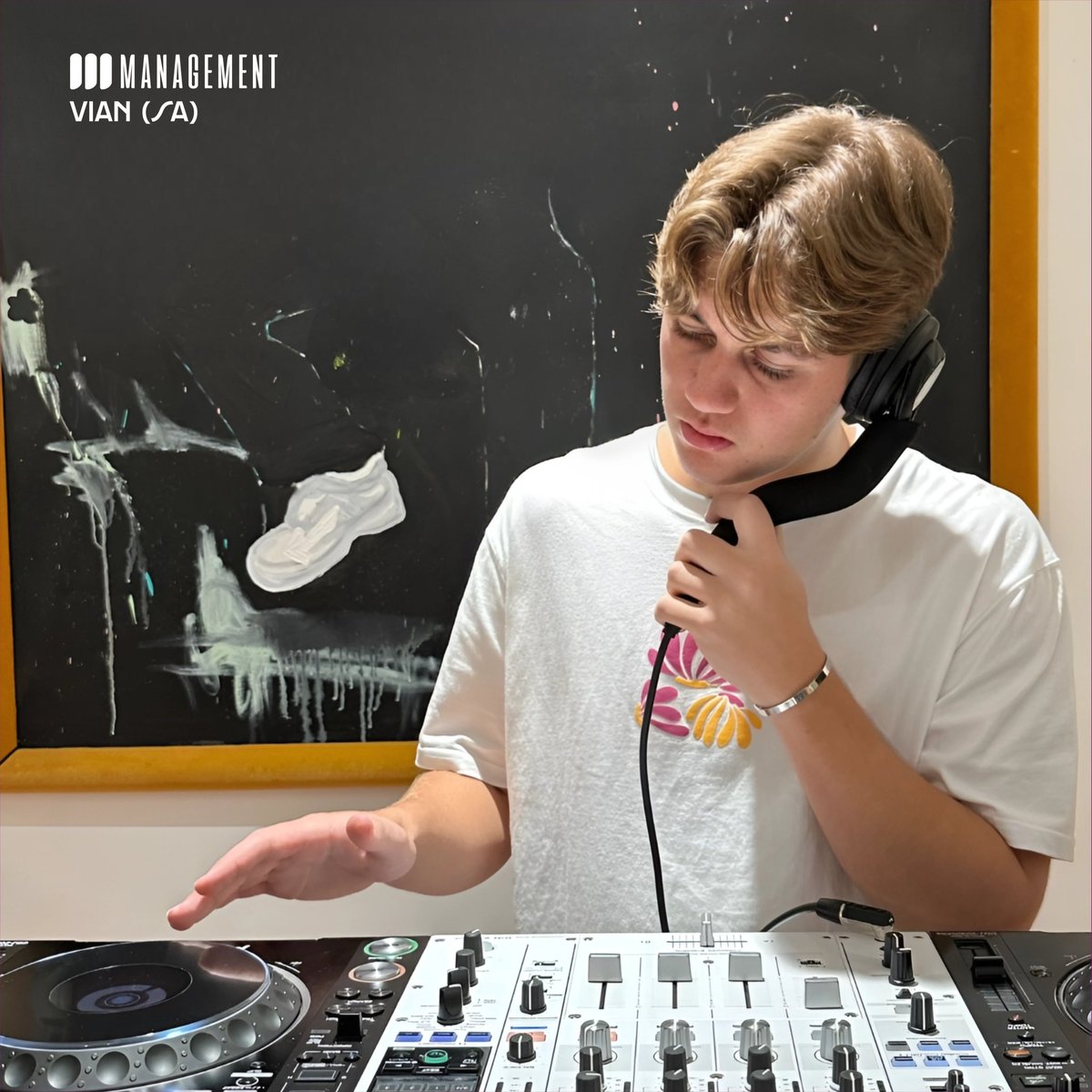 #MurrayManagement is thrilled to welcome a new slate of up-and-coming talent in 2024, and we're excited to announce our 4th signing of the year: #VianSA! 🙌