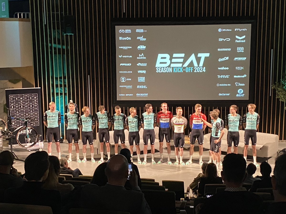 Met ⁦<a href="/IVRM_Reputatie/">IVRM Reputatie</a>⁩ collega ⁦<a href="/RemonVonk/">Remon Vonk</a>⁩ aanwezig bij de ploegpresentatie van ⁦<a href="/beatcyclingclub/">BEAT Cycling Club</a>⁩. Het wielerseizoen komt eraan. Kriebels.