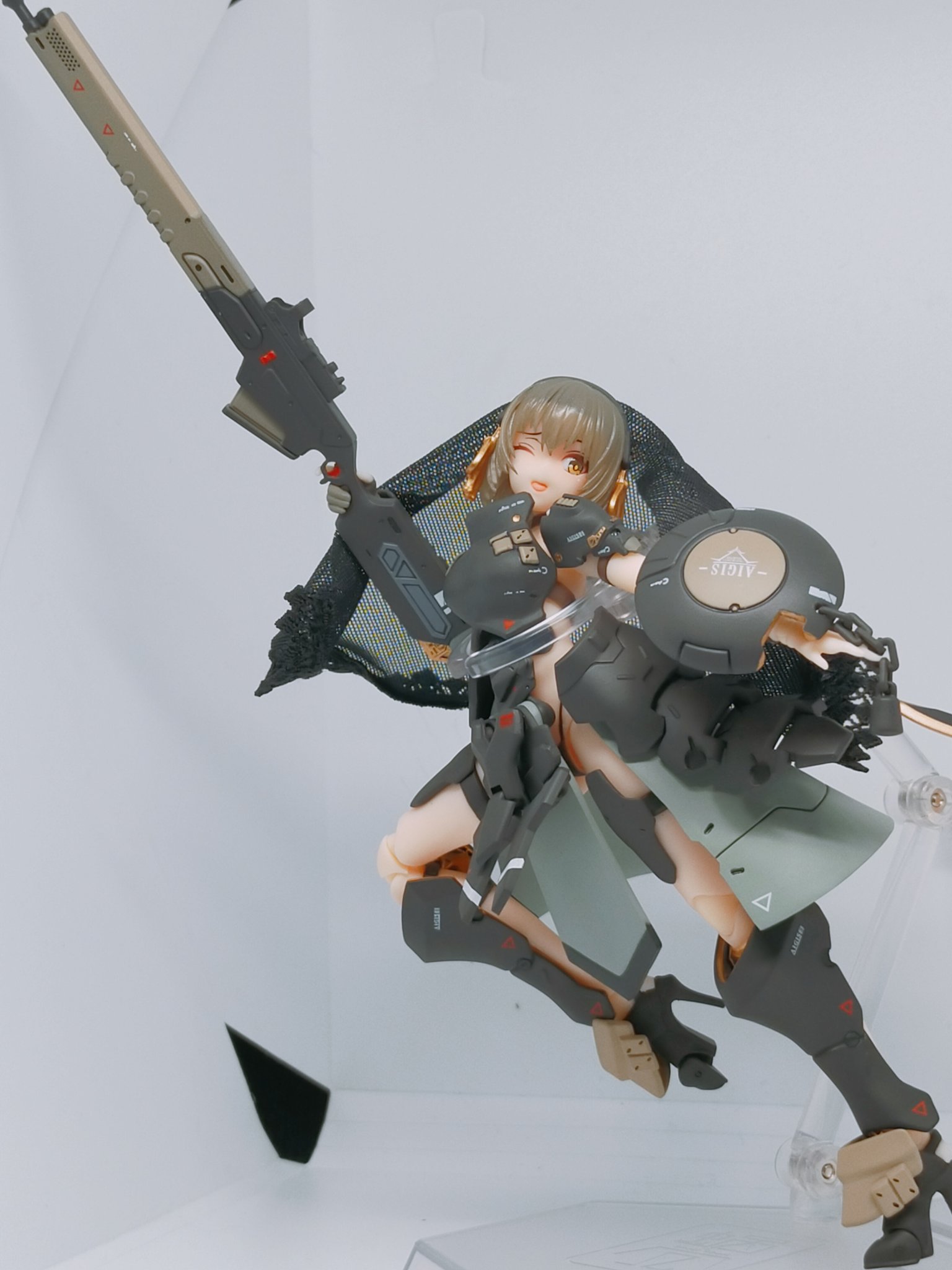 ヴィクトリア - Cerca / X