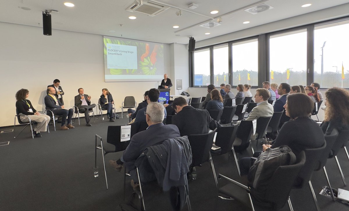 <a href="/PROCOLOMBIACO/">PROCOLOMBIA</a> <a href="/FAO/">Food and Agriculture Organization</a> En el segundo día de <a href="/Fruit_Logistica/">🍉 FRUIT LOGISTICA 🍏</a> participamos como panelistas en la sesión "Achieving a living wage in practice: drawing on country and retailer experience" una iniciativa liderada por <a href="/FAIRTRADE/">Fairtrade Intl</a> 

Colombia es uno de los principales proveedores de bananos <a href="/FAIRTRADE/">Fairtrade Intl</a>. #Hoy