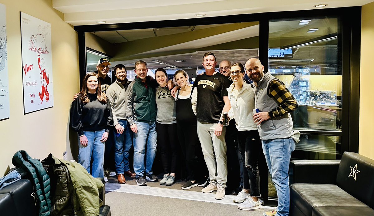 bfrains's tweet photo. Awesome night with @VUMCPedsUrology at the Vandy vs UK game! Only bad part was the score…
@VUMCurology @LPeard @ATaylor_MD https://t.co/TDF383H6ON