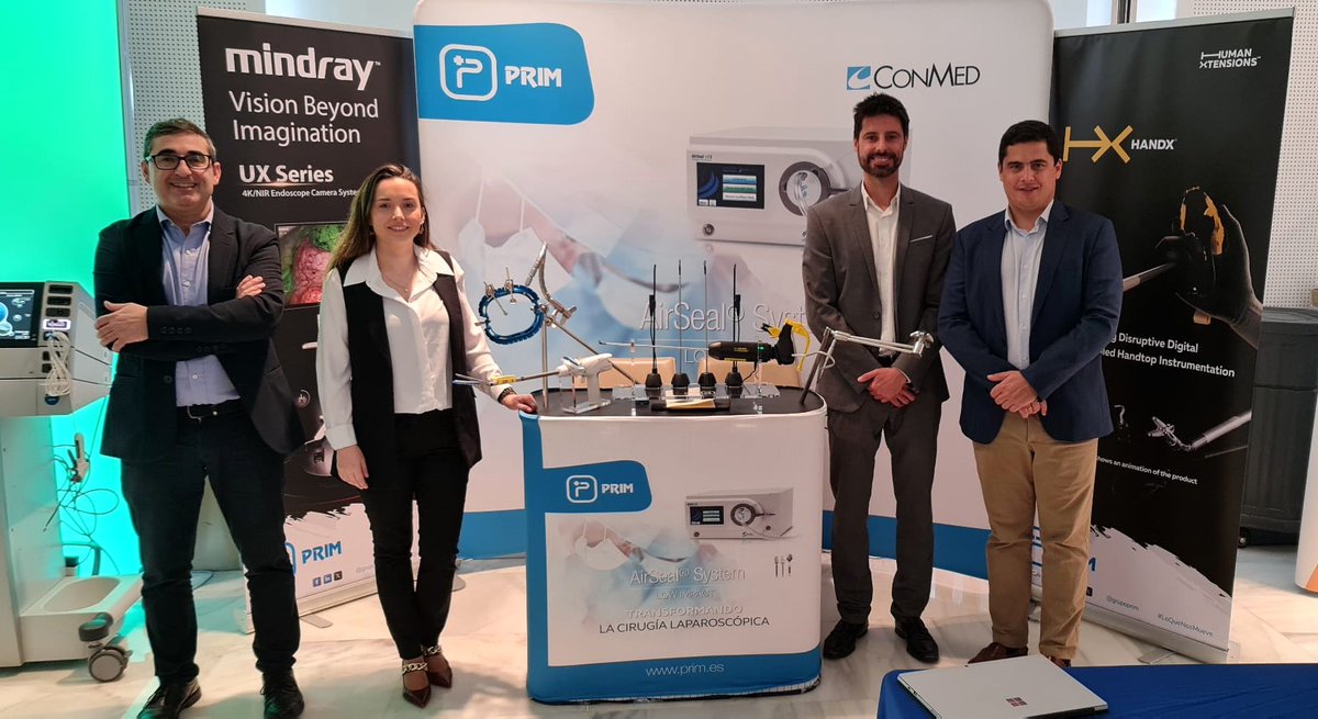 primendocirugia's tweet photo. 🩺 Estamos en el curso “Cirugía Laparoscópica XXXI – Innovaciones y #CirugíaMínimamenteInvasiva”, donde nuestros compañeros están mostrando las últimas novedades en dispositivos laparoscópicos y el Dr. Amir Szold realizará una cirugía con brazo robótico. 
#PRIMEndocirugía https://t.co/Yi7A6RYhRE