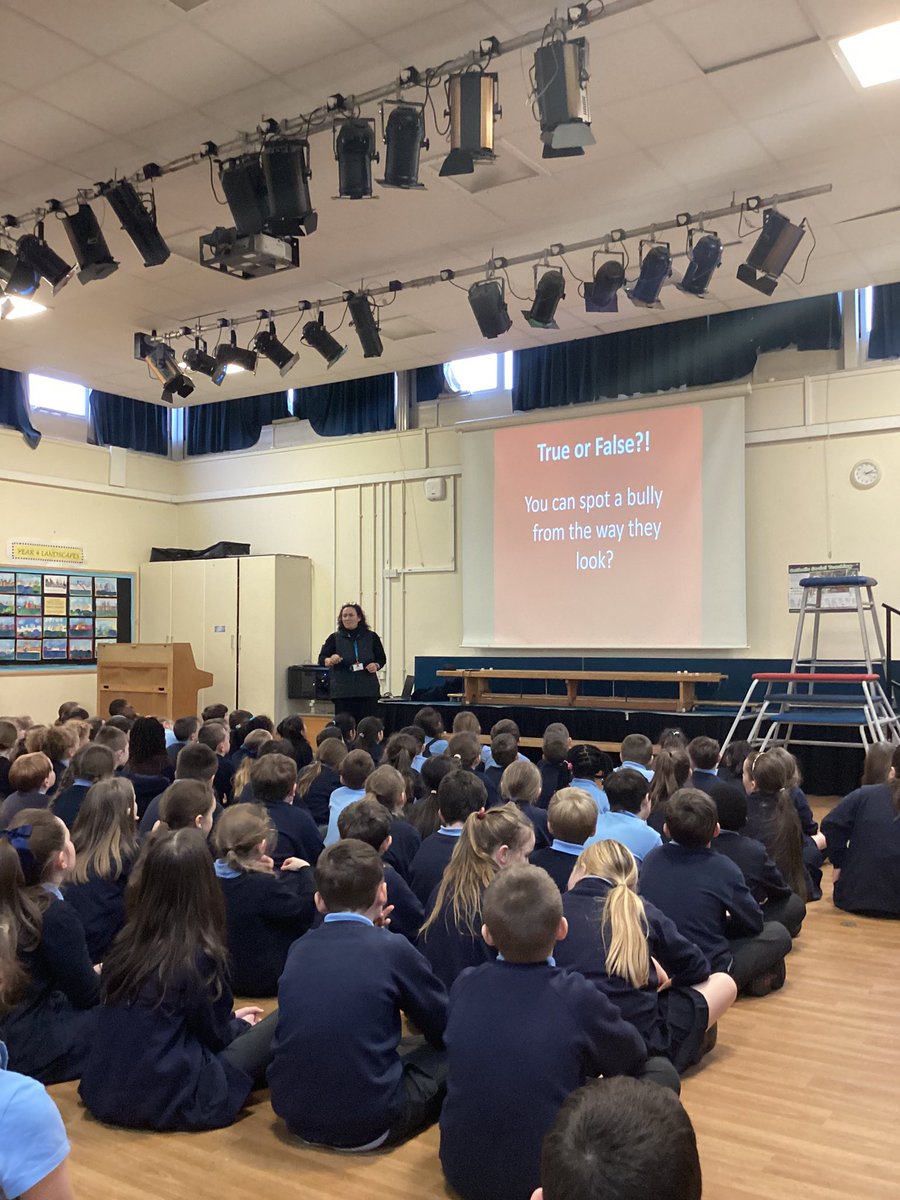 stelizcp6's tweet photo. A big thank you to Bully Busters for coming to talk to the children about online safety #Bullybusters https://t.co/XSDtnNjZp7