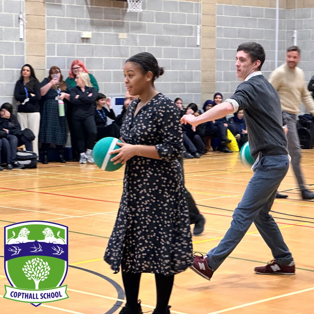 Staff and students enjoy a game of #dodgeball at lunchtime @Copthall_School. Thank you @PECopthall1 & Mr Maturine for organising and all the staff who took part. #Barnet #SecondarySchoolChoice #Joinus #CopthallSchoolSuccess