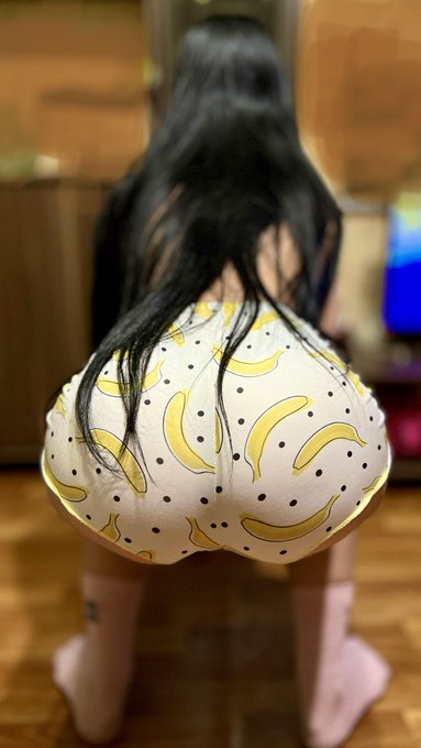 I love bananas 🍌, where are your bananas? 🍌 😉😋😋 #BANANA https://t.co/VtBLmSnGC5<a href="/tag/banana"class="tags"><span>#banana</span></a>