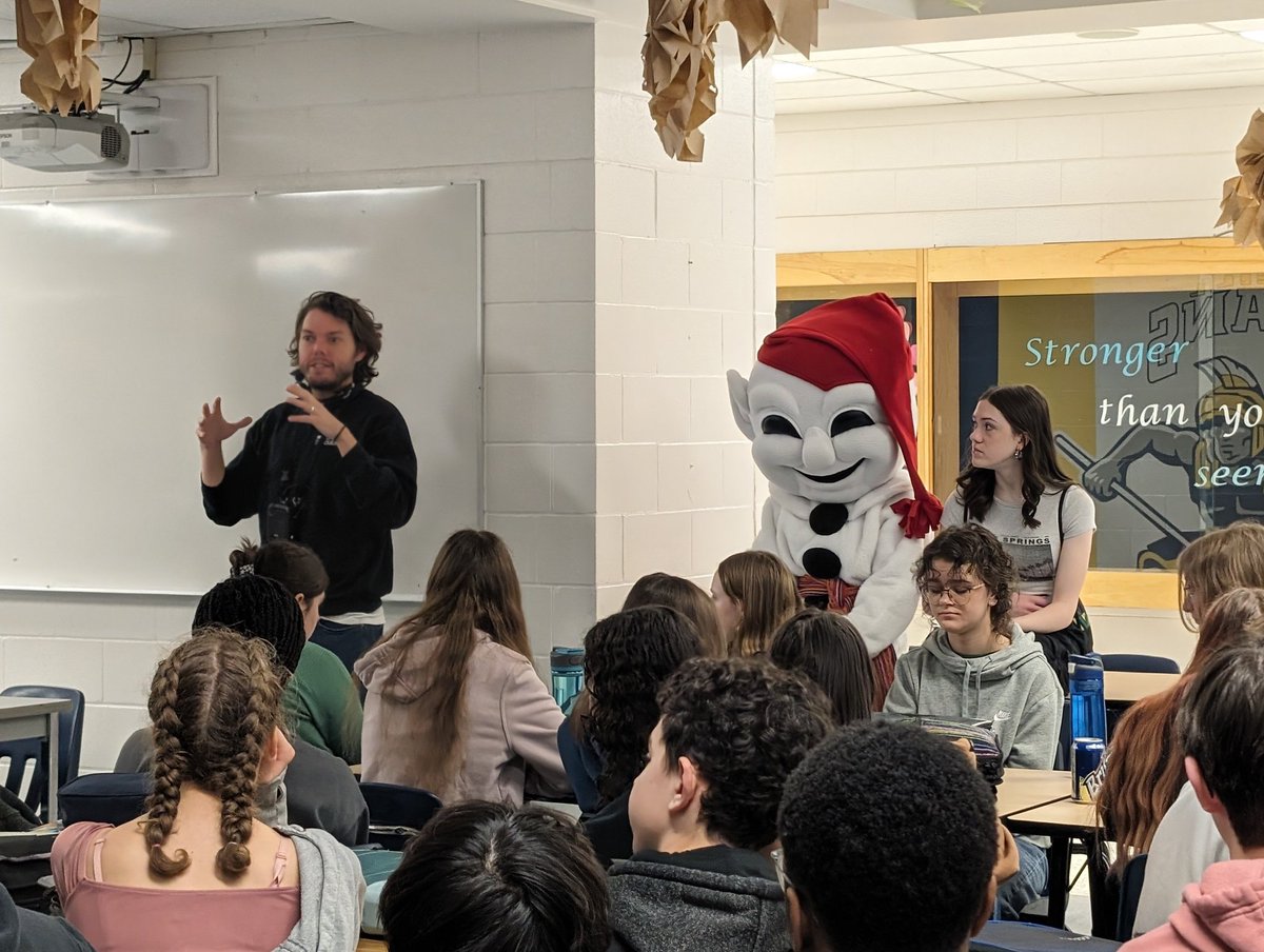 On est ravi d'accueillir Etienne Fletcher pour faire l'atelier "Jamais trop tôt" avec nos élèves secondaires. <a href="/cpf_sk/">CPF Saskatchewan</a> <a href="/RCSD_No81/">YQR Catholic Schools</a> <a href="/oneilltitans/">O'Neill Titans</a>