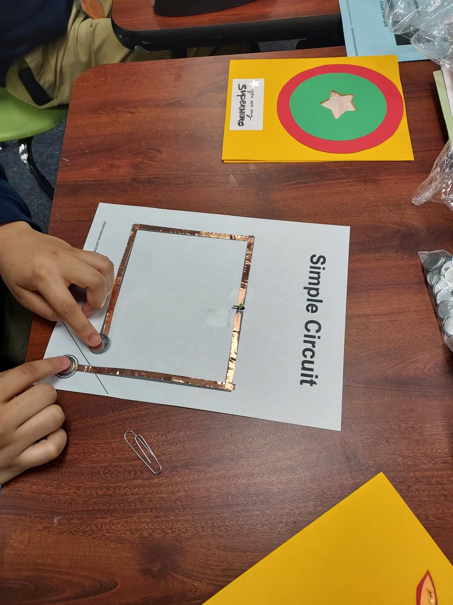 OlleLibrary's tweet image. Maker&apos;s Club made paper circuits today. Lots of trial and error made great discussions.  #MakerspaceFun #MoreThanBooks @Alief_Libraries @OlleMightyOwls @AliefTech