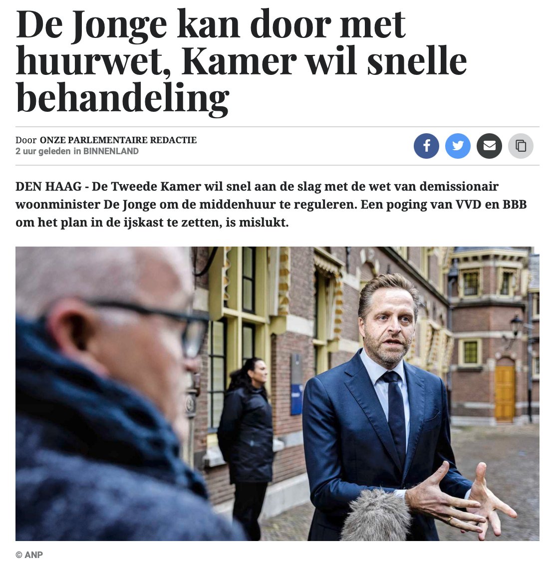 Goed nieuws voor alle huurders die maandelijks in de knel komen door de hoge huurprijzen.

De Kamer heeft besloten om de Wet Betaalbare Huur te behandelen. Een eerste stap om ervoor te zorgen dat huurders wettelijk beschermd worden en dat wonen weer betaalbaar wordt.