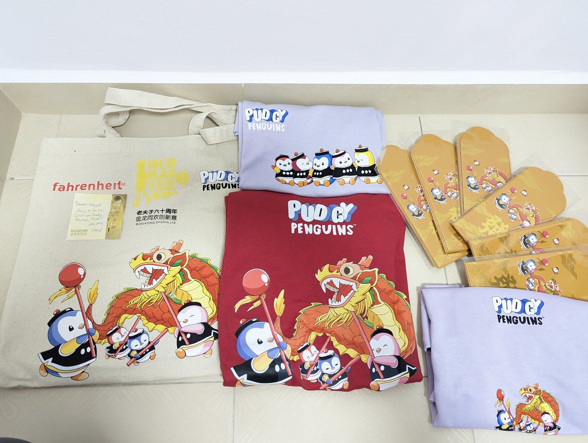 MayukiNPNP's tweet photo. Grateful to @FoxyPenguinApe @pudgymalaysia for making this Chinese New Year more pudgylish this year  @PudgySingapore and sending this in time to us +65 right before cny, packing them overnight with the sweet memos 🩷🩷 

Thanks for letting us PENGUS huat this cny with Old master Q 🏮 

Thanks @0xkuromi for lugging these back from KL to SG  ❤️🩷❤️🩷